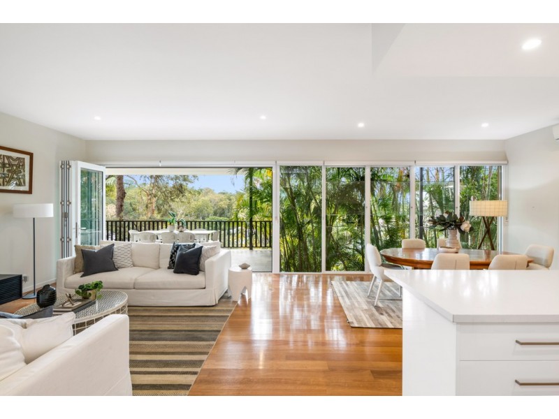 46 Dudley Street, Bardon QLD 4065