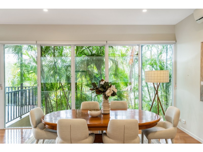 46 Dudley Street, Bardon QLD 4065