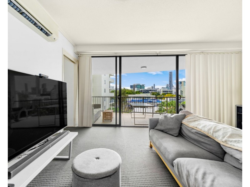 1044/18 Manning Street, Milton QLD 4064