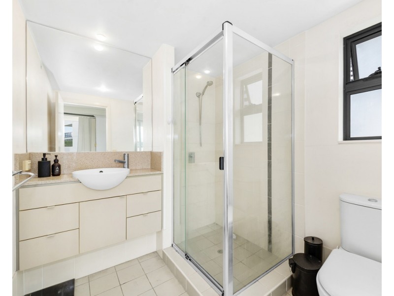 1044/18 Manning Street, Milton QLD 4064