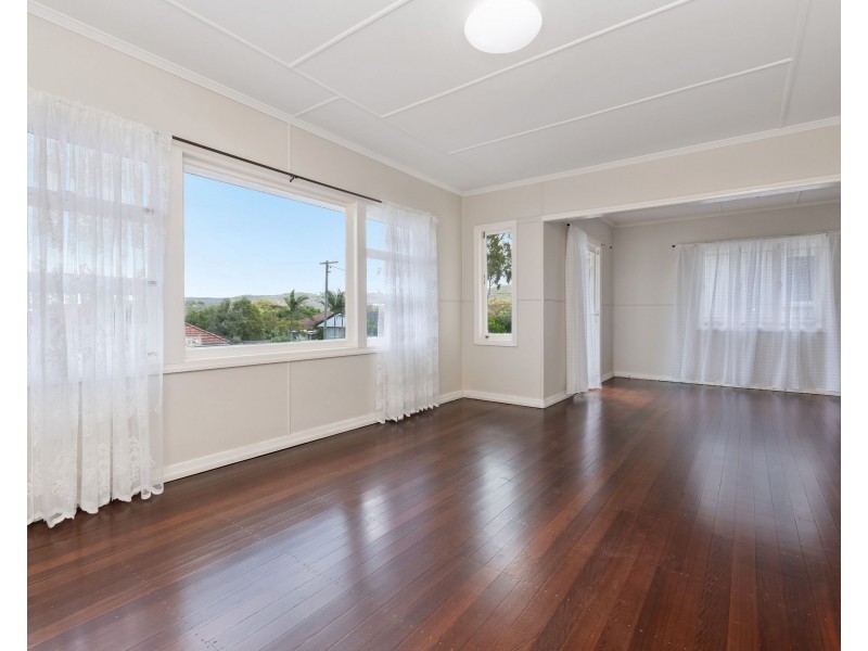 17 Yates Avenue, Ashgrove QLD 4060