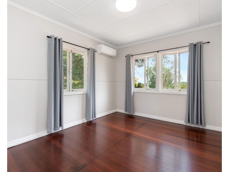 17 Yates Avenue, Ashgrove QLD 4060