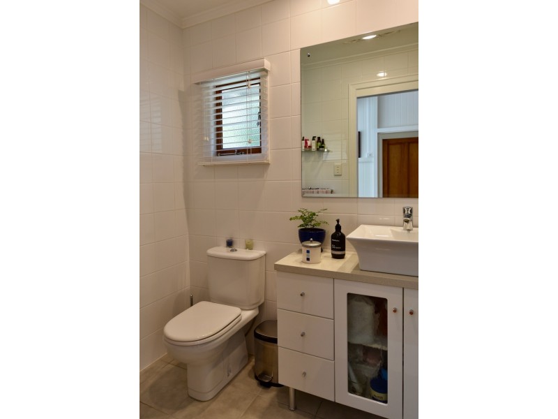 20 Devonshire Street, Ashgrove QLD 4060