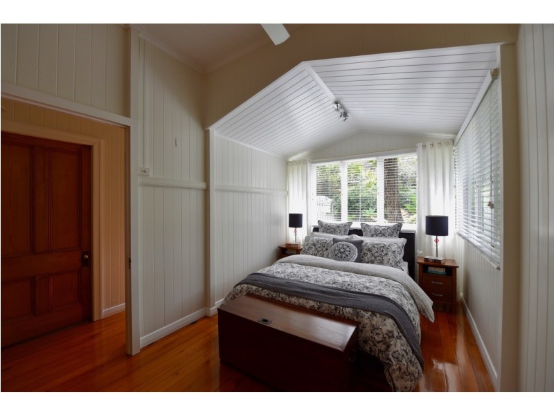 20 Devonshire Street, Ashgrove QLD 4060