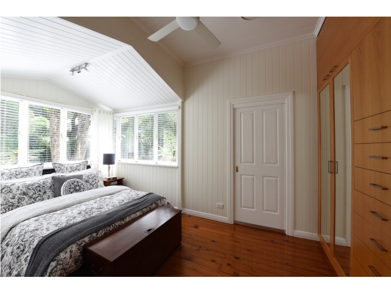 20 Devonshire Street, Ashgrove QLD 4060