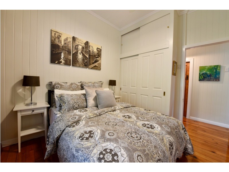 20 Devonshire Street, Ashgrove QLD 4060