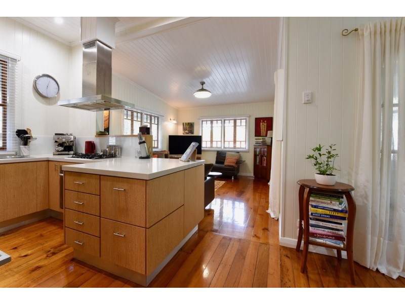 20 Devonshire Street, Ashgrove QLD 4060