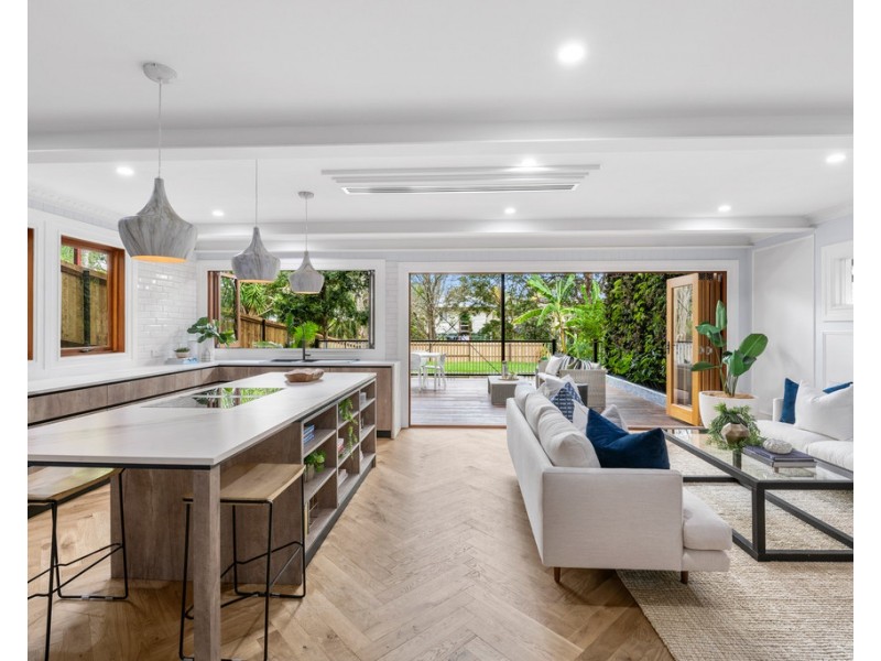 100 Alexandra Street, Bardon QLD 4065