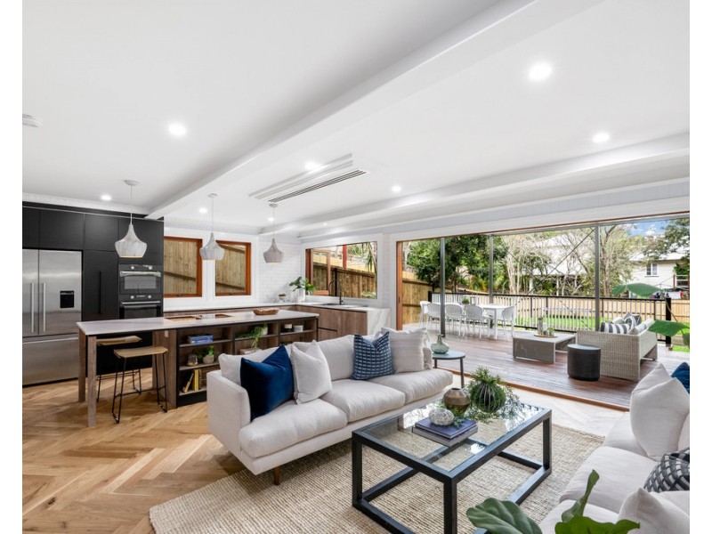 100 Alexandra Street, Bardon QLD 4065