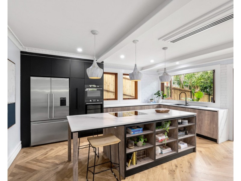 100 Alexandra Street, Bardon QLD 4065