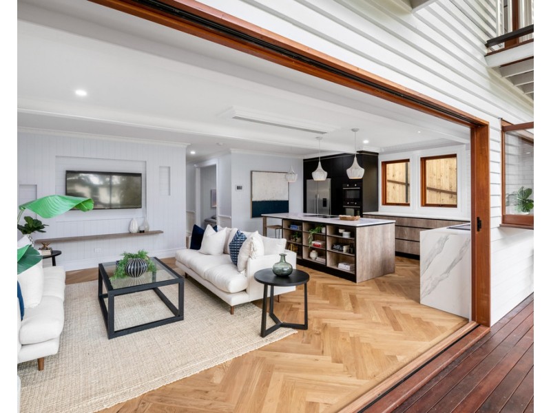 100 Alexandra Street, Bardon QLD 4065