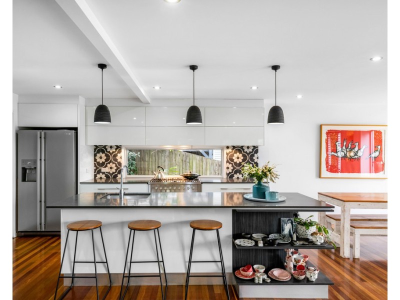 37 Outlook Crescent, Bardon QLD 4065