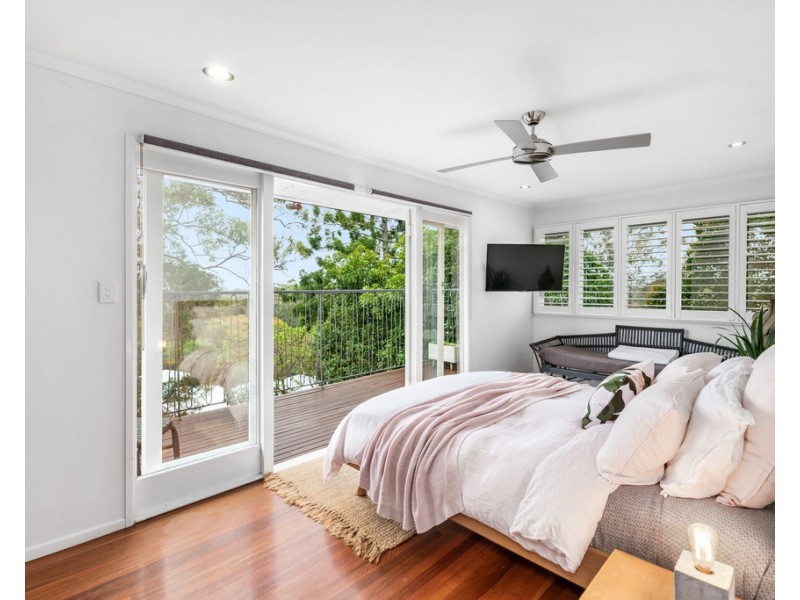 37 Outlook Crescent, Bardon QLD 4065