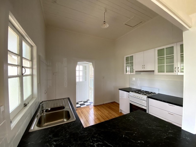 7 Edith Terrace, Red Hill QLD 4059