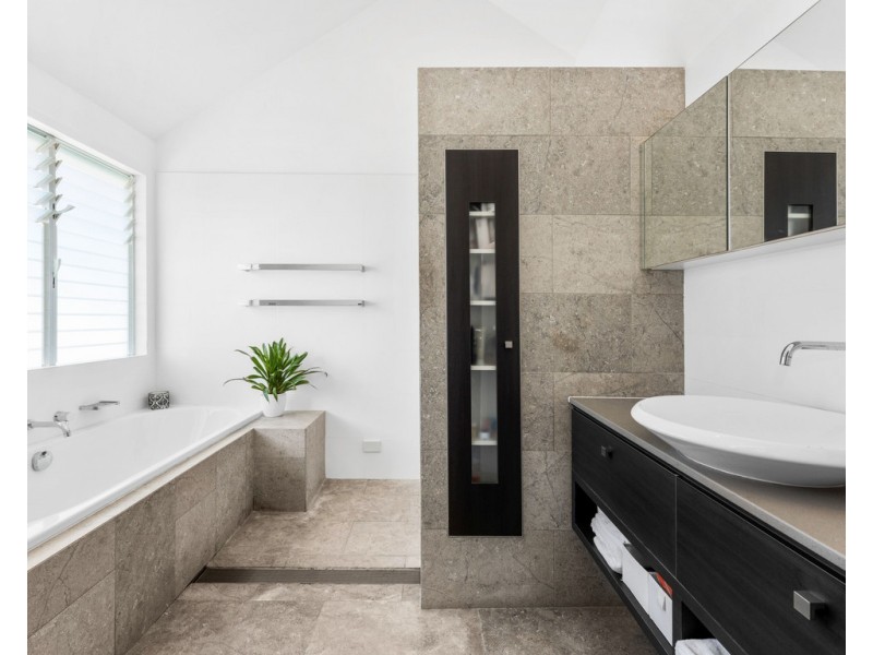 306 Stanley Terrace, Taringa QLD 4068