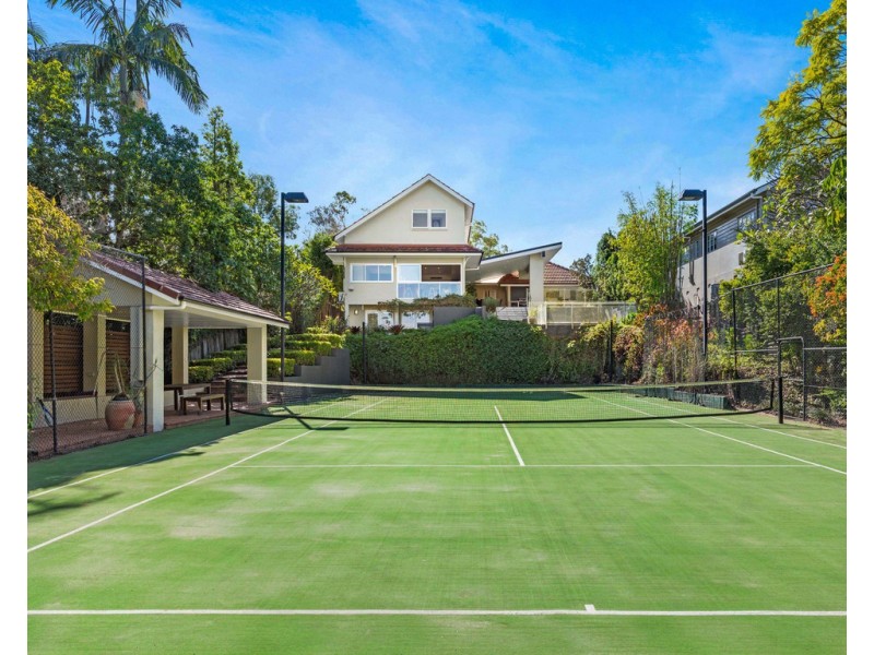 306 Stanley Terrace, Taringa QLD 4068