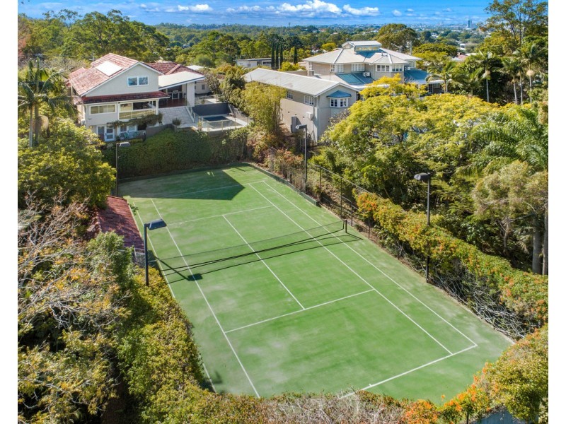 306 Stanley Terrace, Taringa QLD 4068