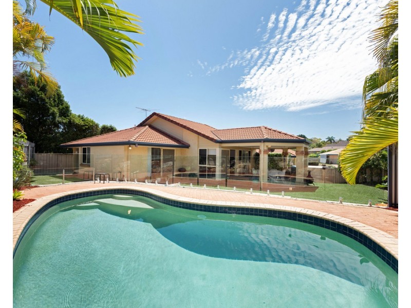 4 Angel Court, Eatons Hill QLD 4037