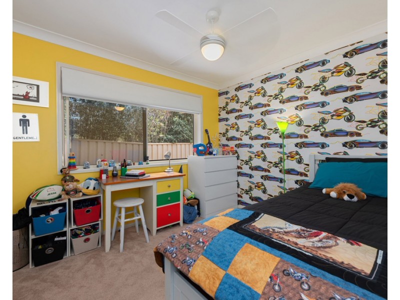 4 Angel Court, Eatons Hill QLD 4037