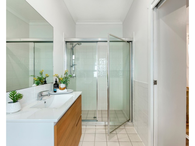 80 Dorrington Drive, Ashgrove QLD 4060