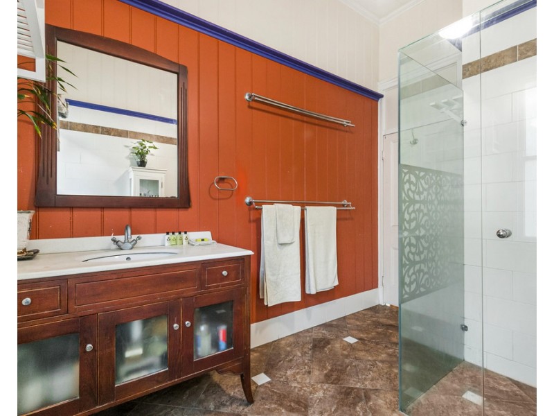 11 Normanby Terrace, Kelvin Grove QLD 4059