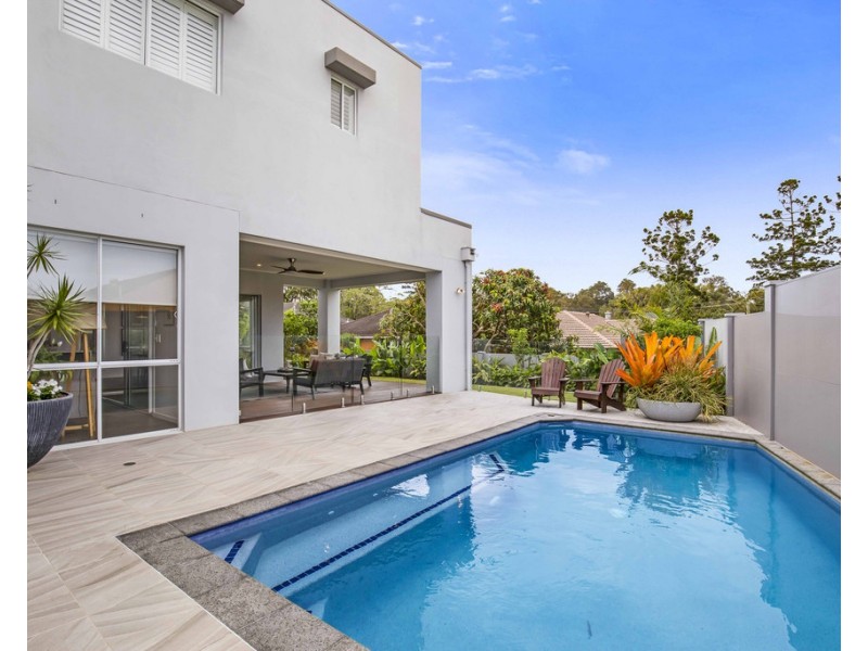 15 Garema Street, Indooroopilly QLD 4068