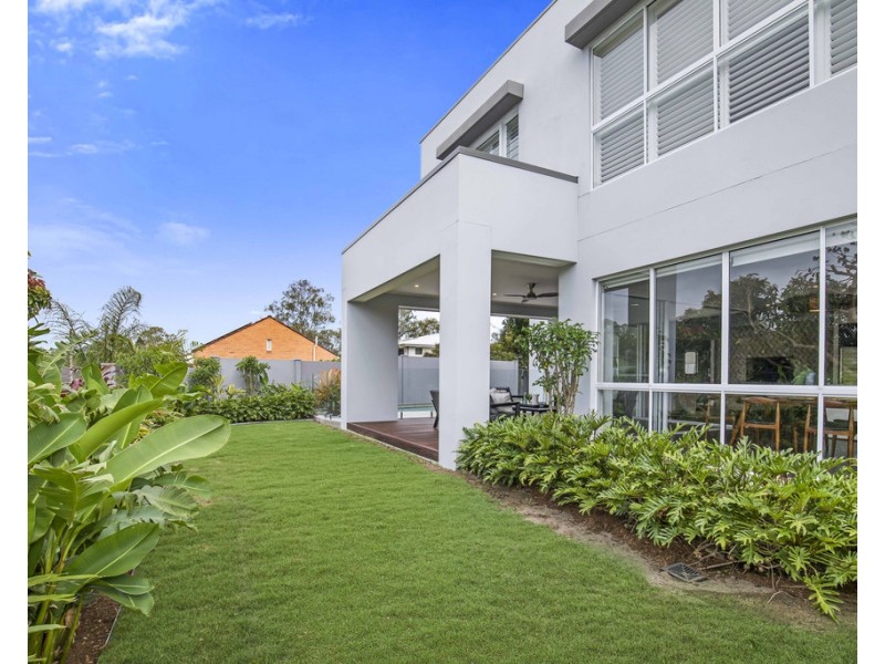 15 Garema Street, Indooroopilly QLD 4068