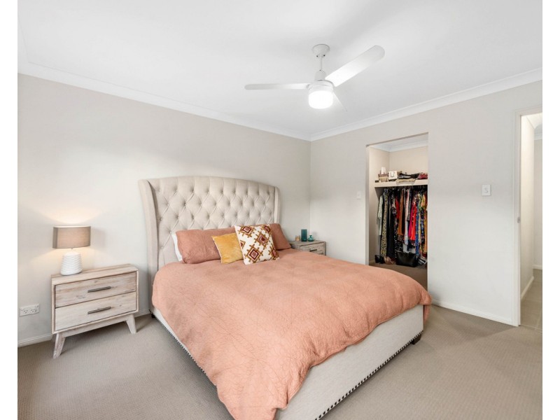 6 Burns Circuit, Augustine Heights QLD 4300