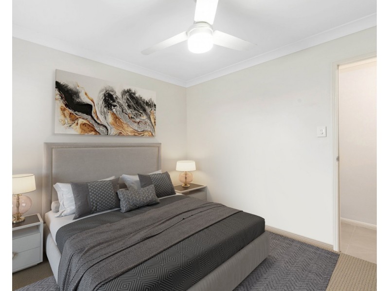 6 Burns Circuit, Augustine Heights QLD 4300