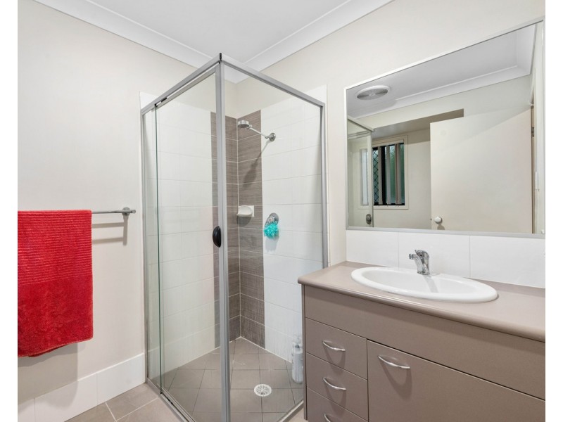 6 Burns Circuit, Augustine Heights QLD 4300