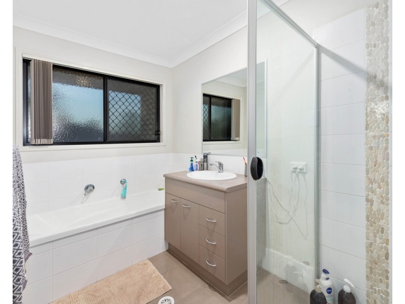 6 Burns Circuit, Augustine Heights QLD 4300