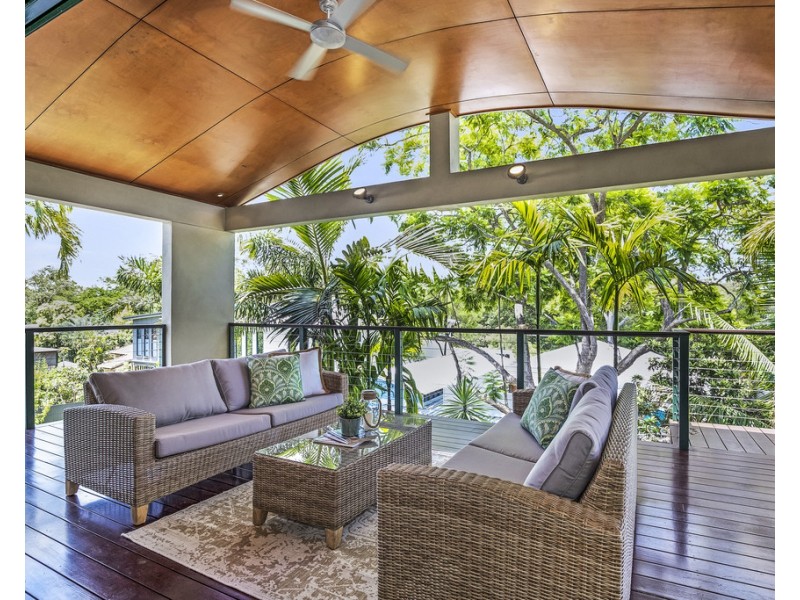 43 Lilley Road, Bardon QLD 4065