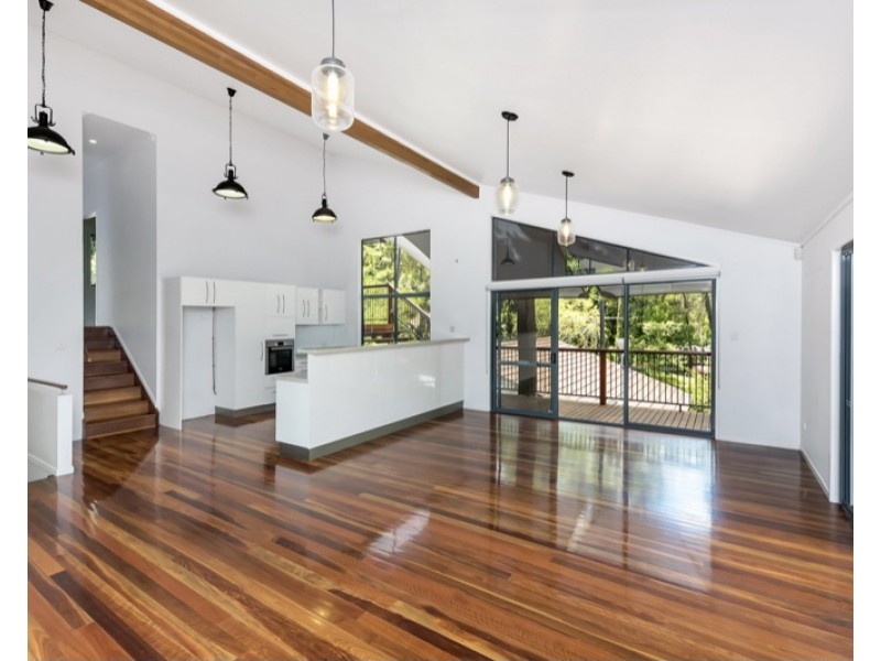 130 Simpsons Road, Bardon QLD 4065