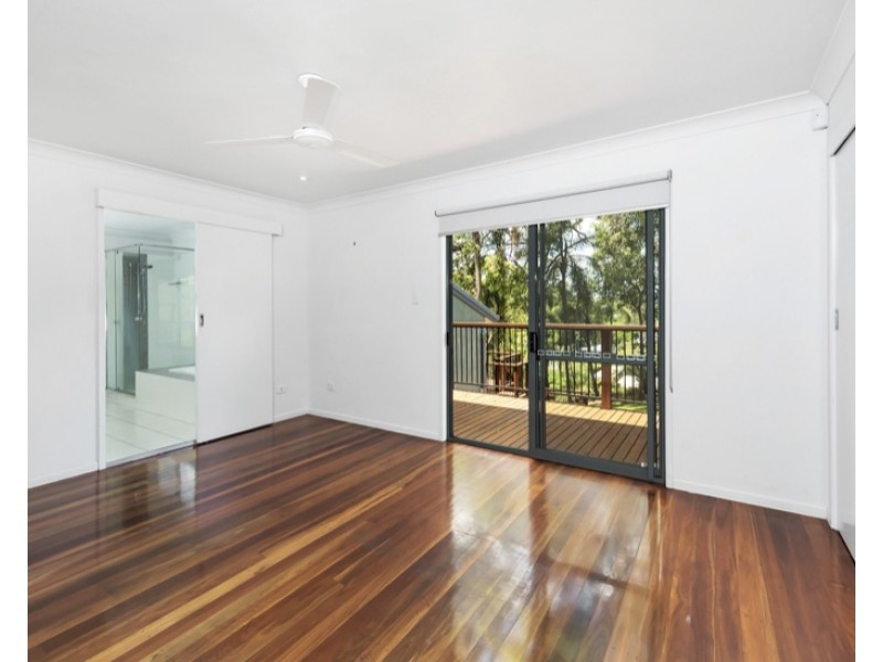 130 Simpsons Road, Bardon QLD 4065