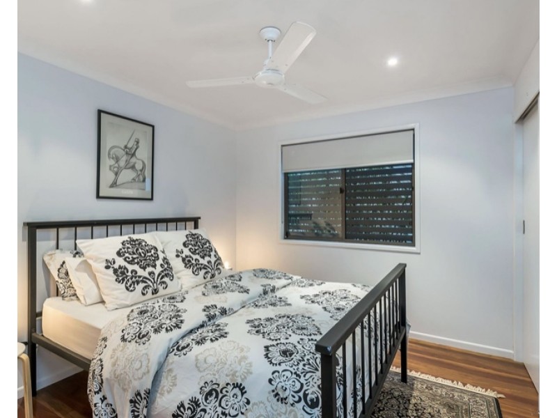 130 Simpsons Road, Bardon QLD 4065