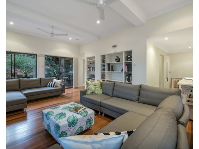 130 Simpsons Road, Bardon QLD 4065