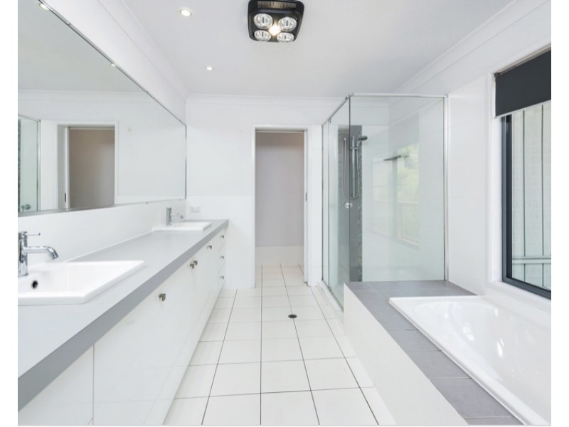 130 Simpsons Road, Bardon QLD 4065