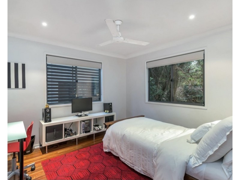 130 Simpsons Road, Bardon QLD 4065