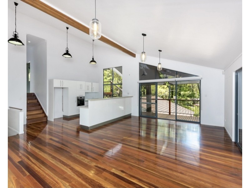 130 Simpsons Road, Bardon QLD 4065