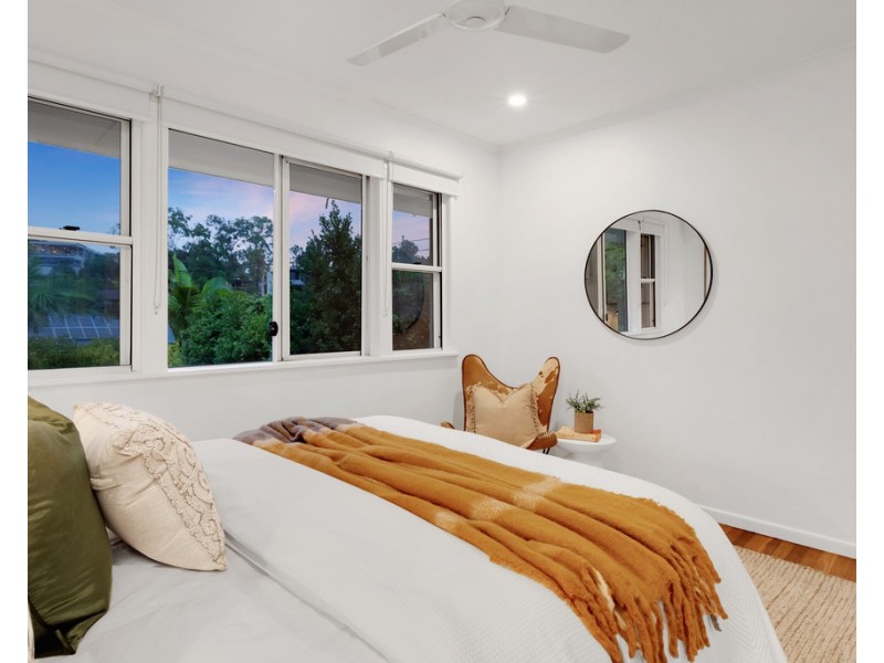 8 Eastment Street, Bardon QLD 4065