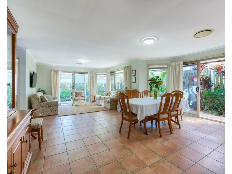 6 Benton Close, The Gap QLD 4061