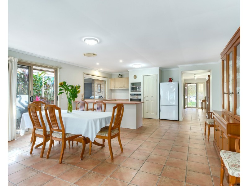 6 Benton Close, The Gap QLD 4061