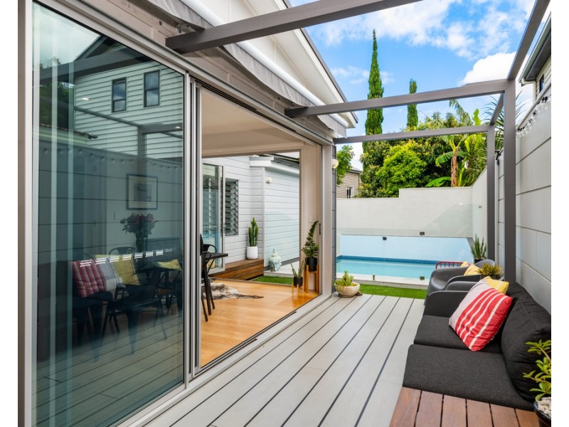 6 Fullerton Street, Red Hill QLD 4059