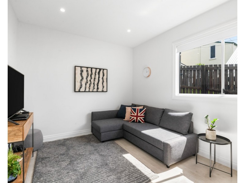 6 Fullerton Street, Red Hill QLD 4059