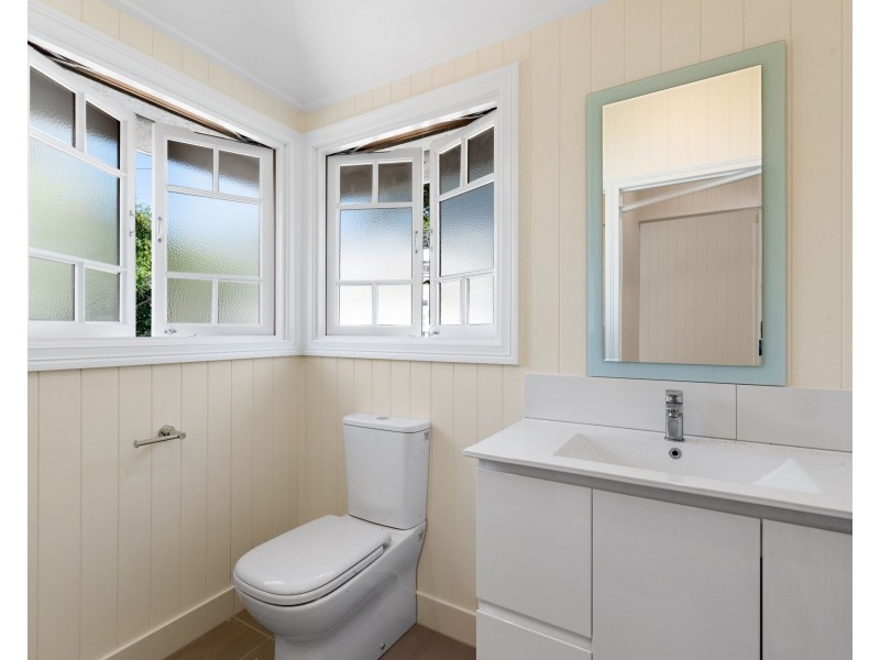 195 Arthur Terrace, Bardon QLD 4065