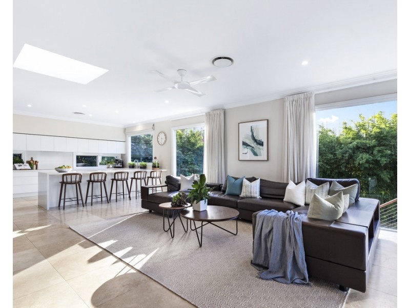 11 Dovedale Crescent, Ashgrove QLD 4060