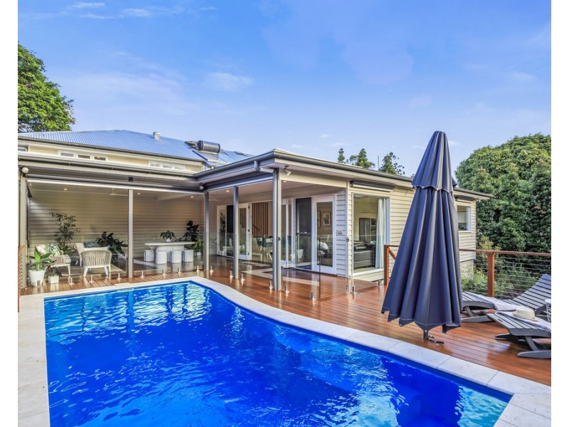 11 Dovedale Crescent, Ashgrove QLD 4060