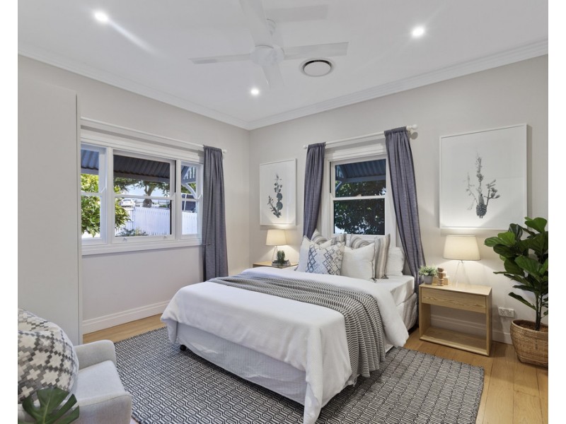 11 Dovedale Crescent, Ashgrove QLD 4060