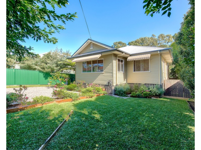 90 Newman Road, Wavell Heights QLD 4012