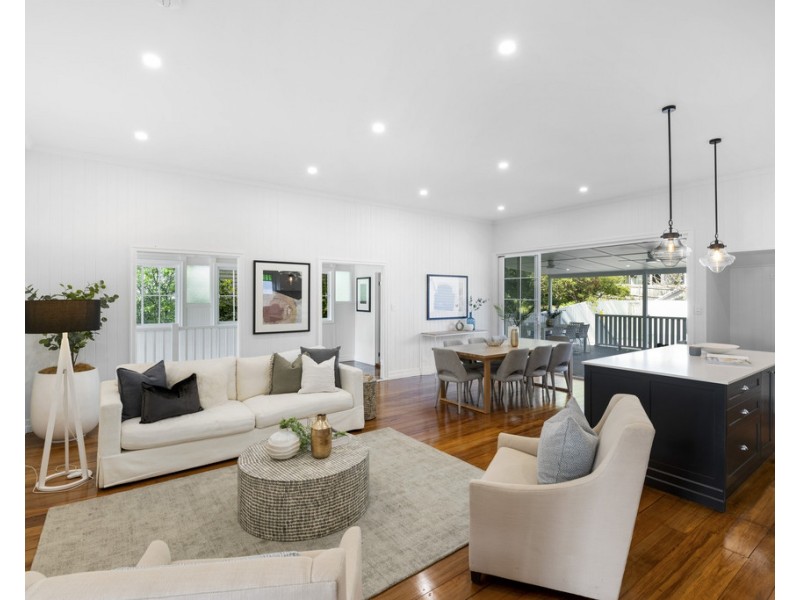 14 Leslie Street, Bardon QLD 4065